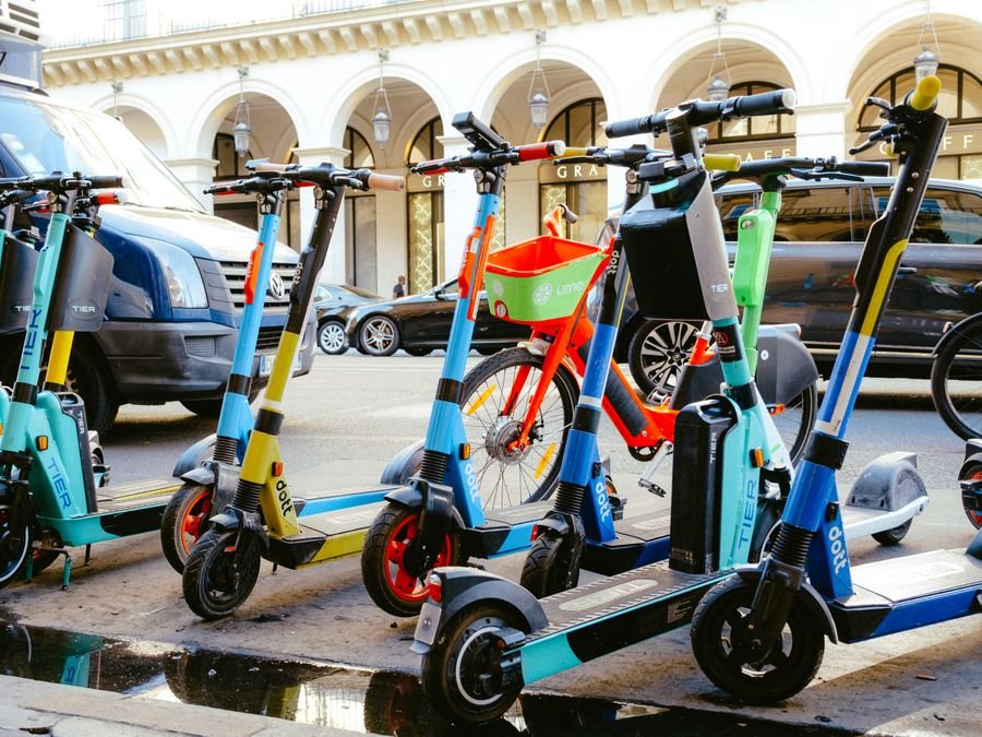 Infracciones y multas de patinete eléctrico en ciudad España 2026